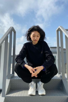 女士不遮阴内搭图片